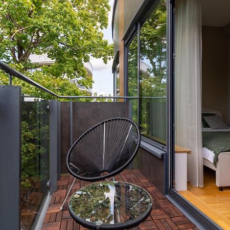 2 Bedroom Apt, 2 Garage Spots & Balconies, Self Check-In, By Cohost 드루스키닝카이 외부 사진