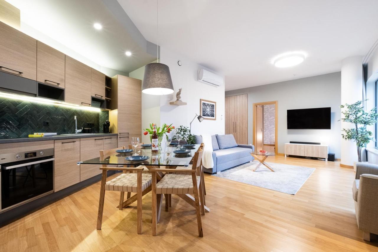 2 Bedroom Apt, 2 Garage Spots & Balconies, Self Check-In, By Cohost 드루스키닝카이 외부 사진